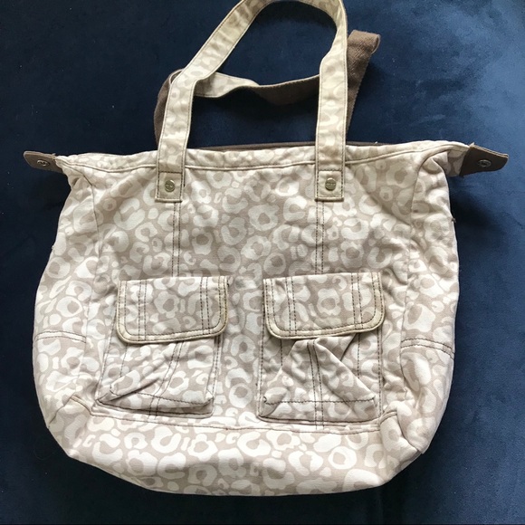 thirty-one Handbags - Thirty one Leopard print canvas shoulder bag
